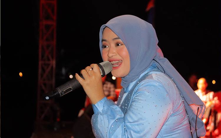 Woro Widowati Sukses Hibur Ribuan Penonton Seruyan Expo 2023