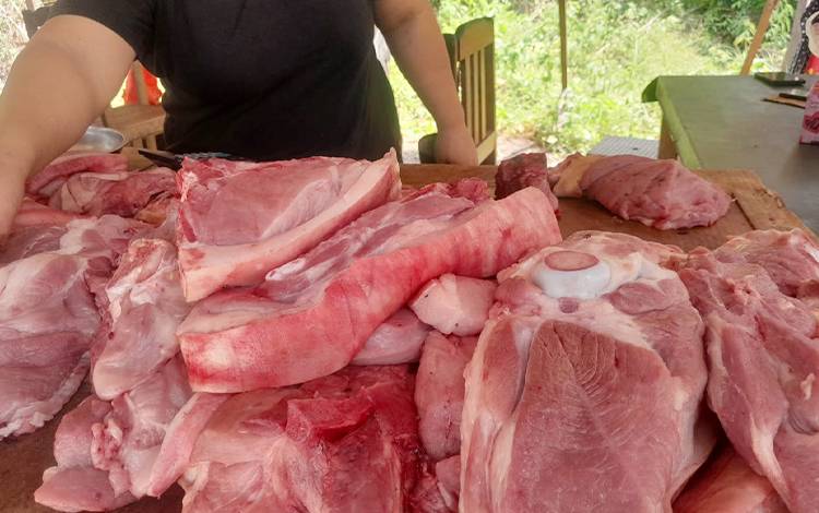 Harga Daging Babi di Palangka Raya Masih Mahal