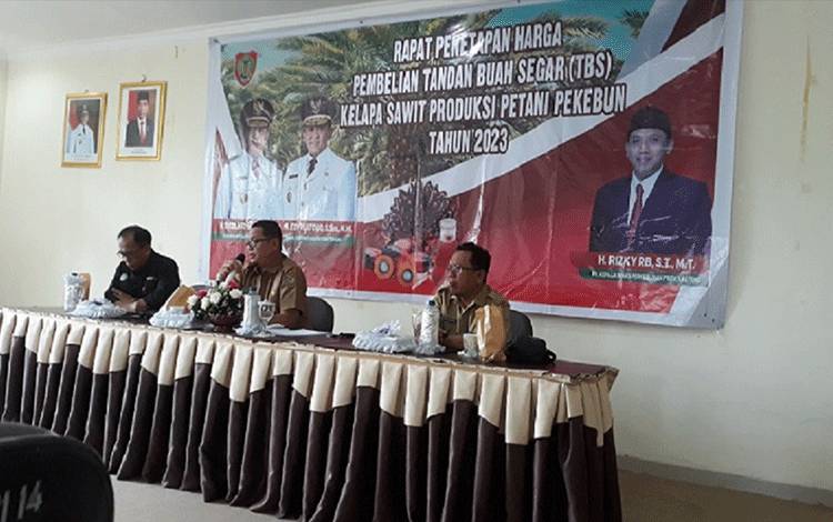 Disbun Kalteng Tetapkan Harga TBS Sawit Naik hingga Sentuh Rp 2.341,0