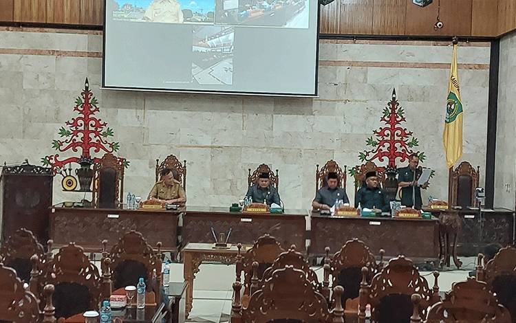DPRD Kapuas Gelar Paripurna Penandatanganan Nota Kesepakatan Perubahan KUA PPAS 2023