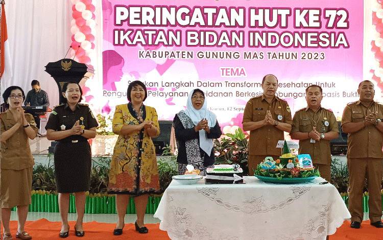DPRD Gunung Mas Imbau Bidan Terus Berkarya Layani Masyarakat hingga Pelosok