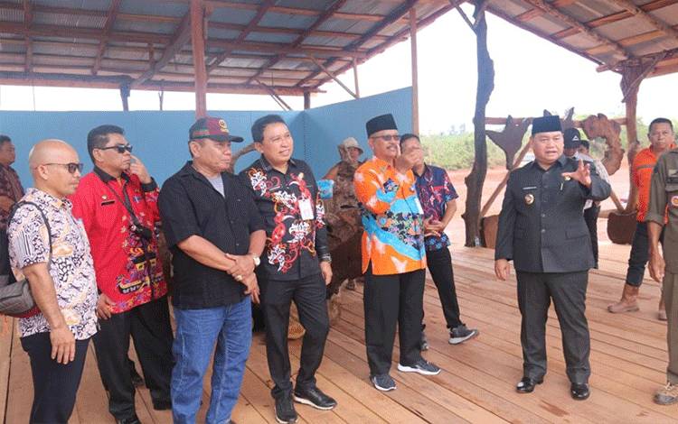 Bupati Kotim Tinjau Kesiapan MTQ Tingkat Kabupaten