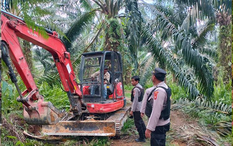Polres Seruyan Patroli di PT BJAP Cegah Aksi Pencurian Sawit