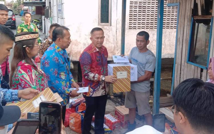 Warga Terdampak Kebakaran Rumah di Jalan KS Tubun Kapuas Terima Bantuan?