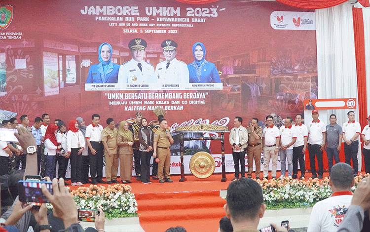 Gubernur Minta Perbankan Dorong Pertumbuhan Sektor Kredit UMKM
