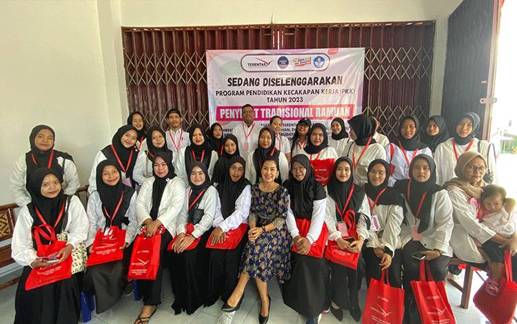 Dorong SDM Kobar Semakin Maju Melalui Program PKK oleh LKP Terentas Kobar