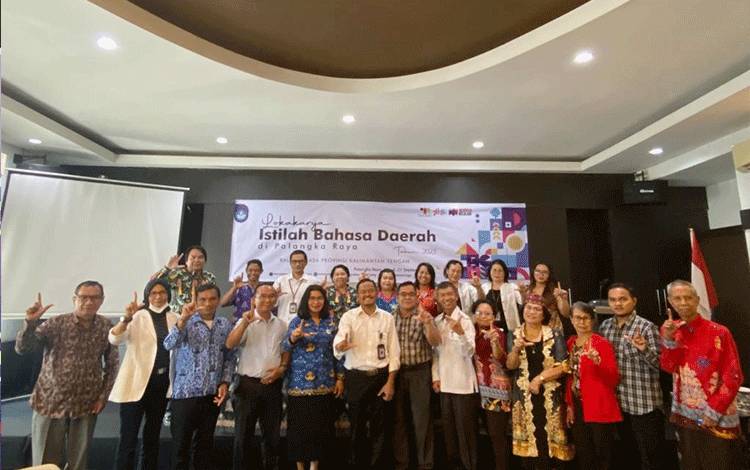 Membangun Kebudayaan Melalui Istilah Bahasa Daerah Kalteng Balai Bahasa Gelar Lokakarya