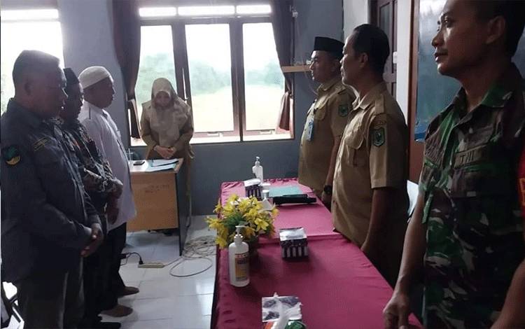 Sejumlah Ketua RW dan RT di Kelurahan Selat Utara Dikukuhkan