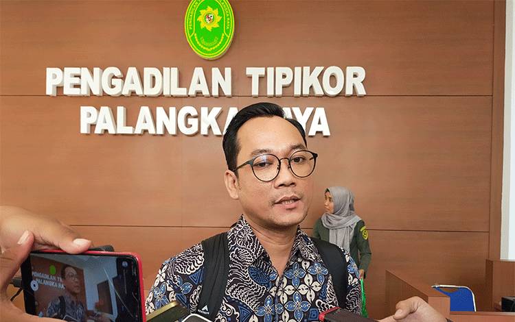 Jaksa KPK: Keterangan Sekda Kapuas dkk Kuatkan Dakwaan Ben Brahim dan Istri