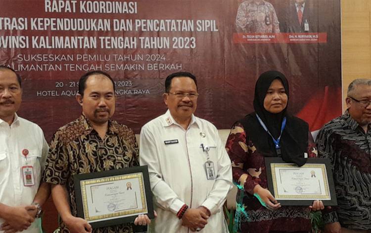Sekda Kalteng Jelaskan Pemilih Potensial dan Tanpa KTP Elektronik, Perlu Penyelesaian Secara Seksama