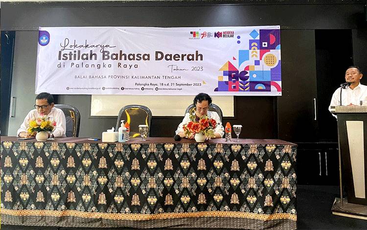Balai Bahasa Kumpulkan Istilah dari Tujuh Bahasa Daerah di Kalteng