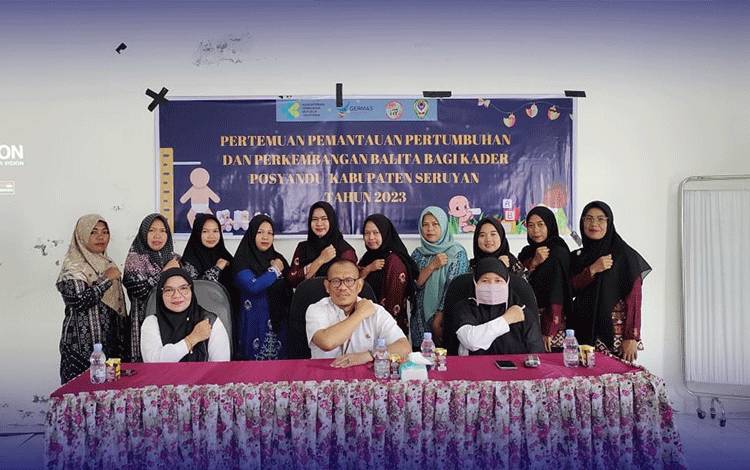 Kadis Kesehatan Seruyan Buka Pertemuan Kader Posyandu