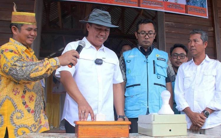 Pemkab Lamandau Komitmen Bangun Jaringan Listrik Hingga Pelosok  ?