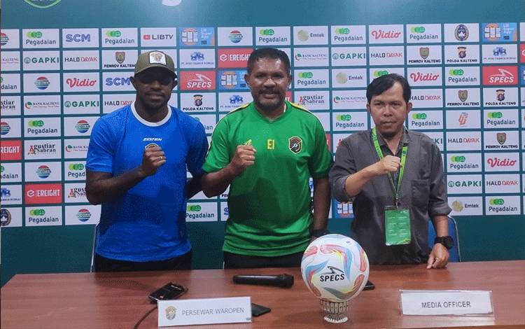 Persewar Waropen Waspadai Permainan Cepat Kalteng Putra