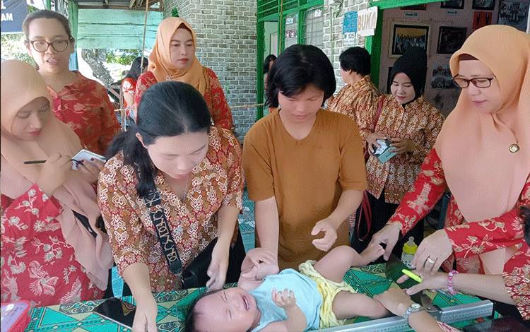 DPW Dislutkan Kalteng Pantau Perkembangan Penanganan Stunting di Desa Sababilah