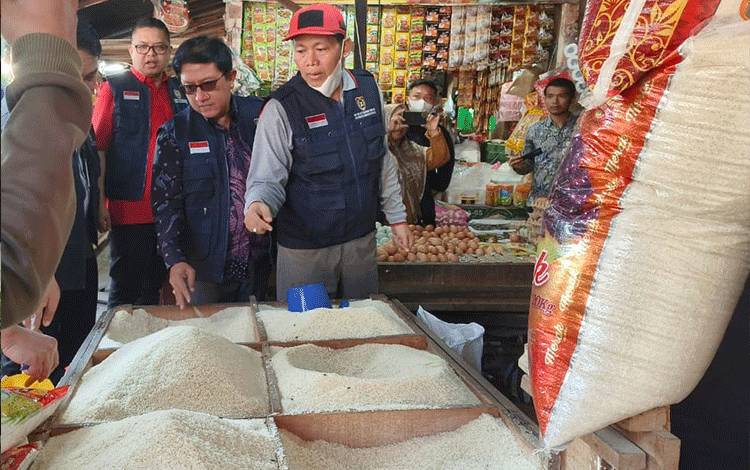 Pantau Inflasi, Pemprov Kalteng Cek Harga Pangan