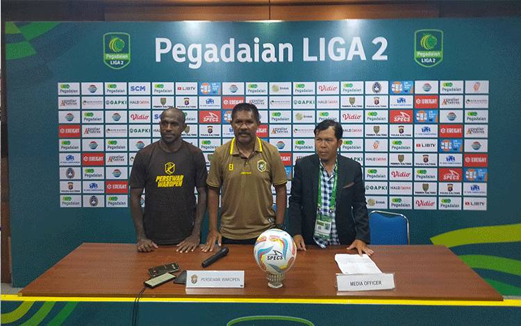 Pelatih Persewar Waropen Puas dengan Hasil Imbang Melawan Kalteng Putra