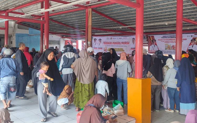 Gerakan Pangan Murah Dishanpang Kalteng Disambut Antusias Masyarakat Kotim