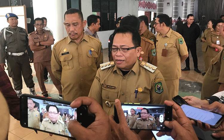 Meski Jangka Waktu Singkat, Pj Bupati Kapuas Komitmen Layani Mayarakat Penuh Dedikasi