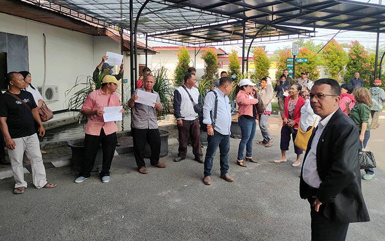 Diduga Lakukan?Pencucian Uang, Anggota Minta Manager Koperasi?Credit Union Eka Pambelum Itah Ditahan