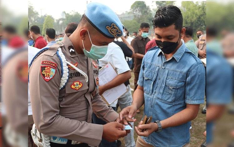 15 Personel Ditegur Kasi Propam Polresta Palangka Raya
