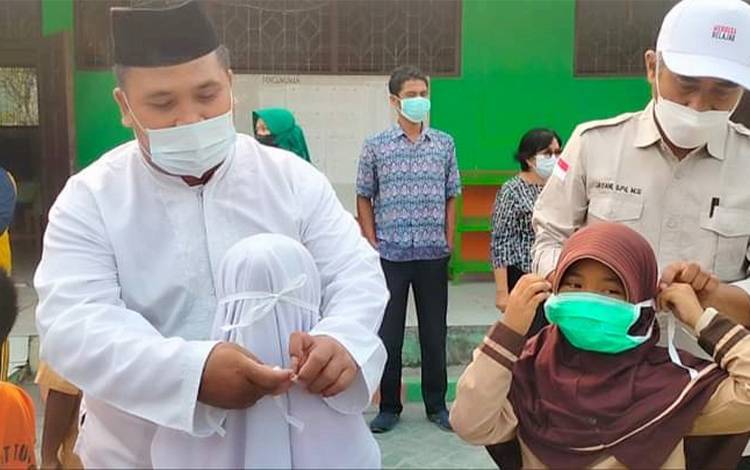 Kadinkes Imbau Masyarakat Konsumsi Makanan Bergizi Tangkal Bahaya Asap