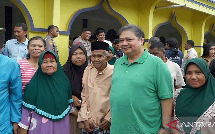 Airlangga Beri Kepastian Pembangunan Rumah Masyarakat di Pulau Rempang
