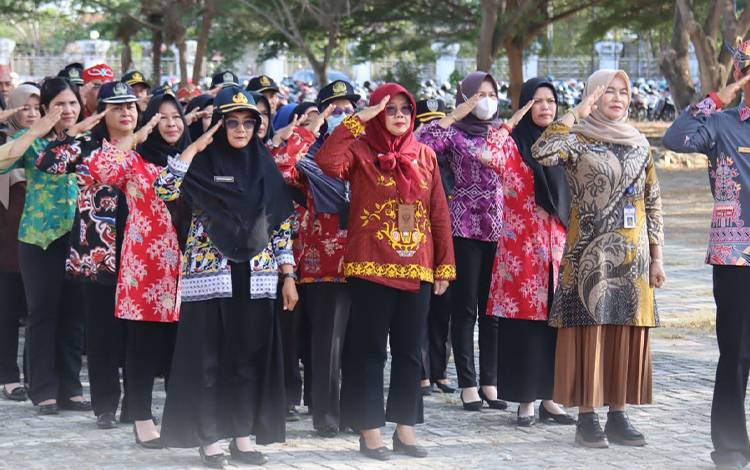 ASN Pemkab Seruyan Kenakan Batik di Hari Batik Nasional