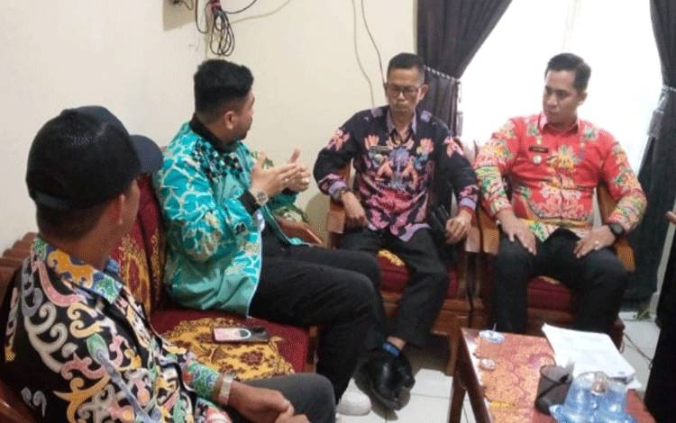 Anggota DPRD Kapuas Minta Lurah Ini Pelajari Tupoksi Kerja?