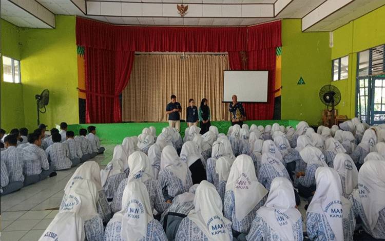 Peserta Didik MAN Kapuas Ikuti Skrining Kesehatan