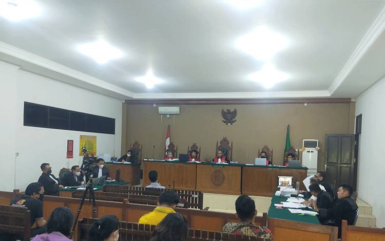 Ini kata Agus Cahyono Mantan Direktur PDAM Kapuas pada Sidang Ben Brahim-Ari Egahni