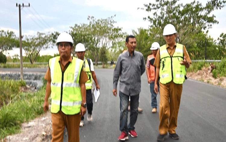 Proyek Pembangunan Jalan G Obos X Palangka Raya Hampir Rampung
