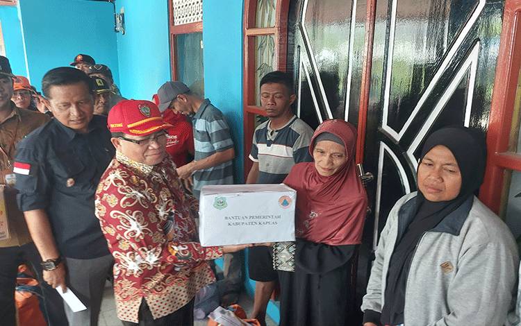 Warga Terdampak Kebakaran Rumah di Selat Hilir Kembali Terima Bantuan