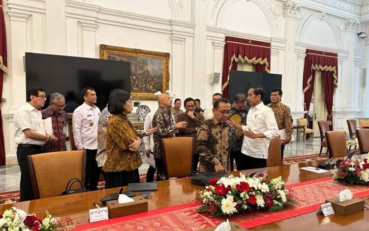 Menkop Godok Pengetatan Impor Barang Usai atur Perdagangan di Medsos