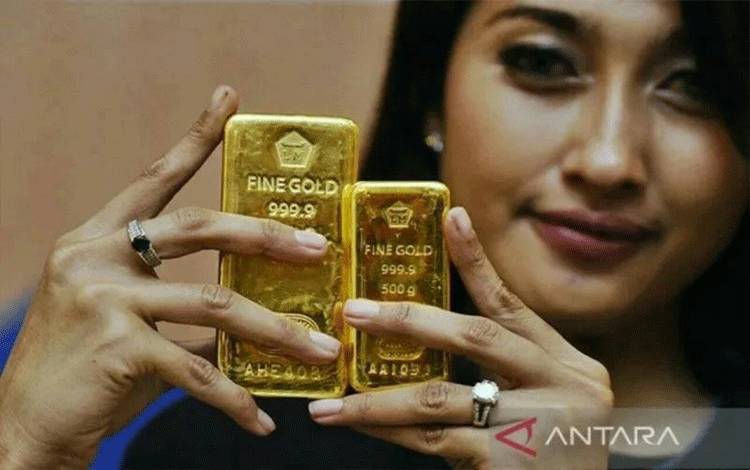 Harga Emas Antam Sabtu Pagi Naik Rp4.000 Per Gram