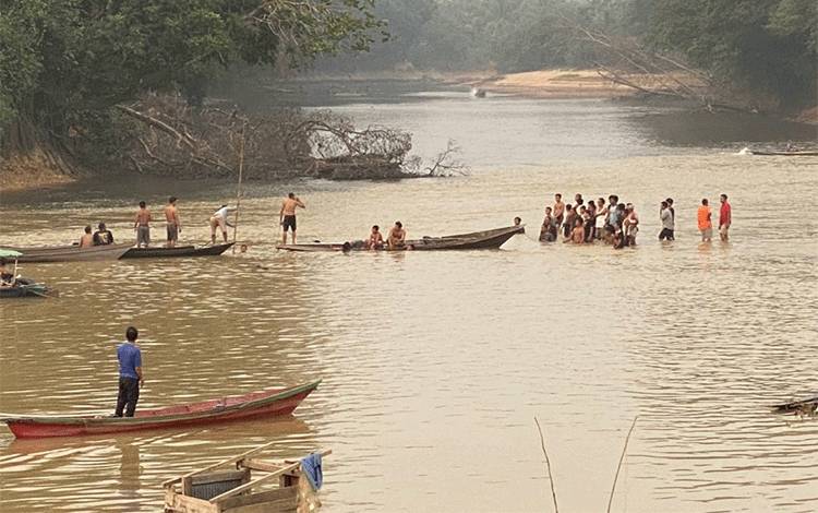 Seorang Pria Tewas Diduga Tenggelam di Sungai Mentaya Kuala Kuayan