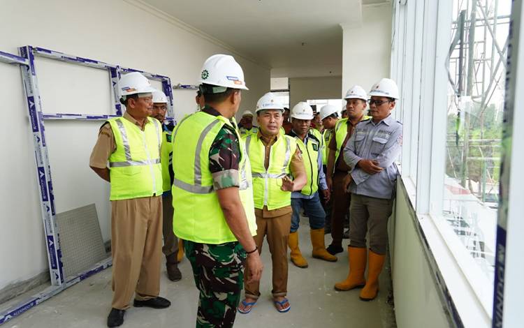 Gubernur Kalteng Tinjau Pembangunan RSUD Hanau  ?
