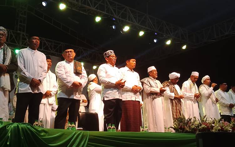 Pj Bupati Kobar Ajak Kuatkan Tali Silaturahmi dan Persaudaraan