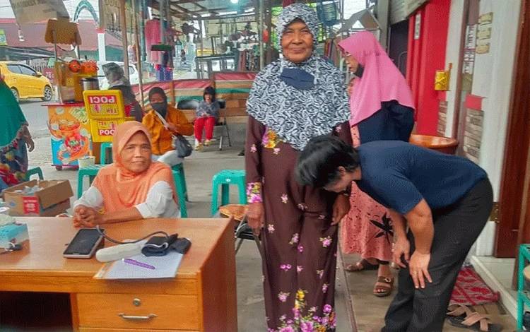 Puskesmas Panarung Cek Kesehatan Lansia di Posyandu?