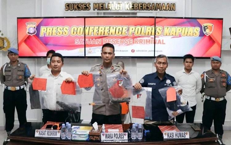 Ini Sejumlah Barang Bukti Diamankan dari Kasus Pembakaran Rumah Kosong di Kapuas