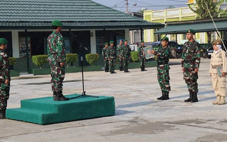 Anggota Kodim 1011 Kuala Kapuas Ikuti Upacara 17-an, Begini Penekanan Panglima TNI