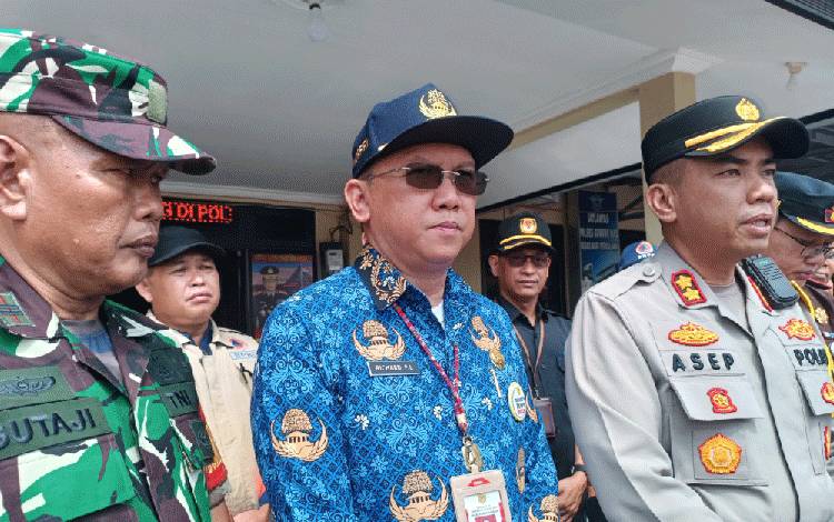Pj Sekda Gunung Mas Hadiri Apel Gelar Pasukan Operasi Mantap Brata Telabang 2023-2024