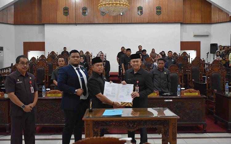 Raperda Pajak dan Retribusi Daerah Kapuas Disetujui