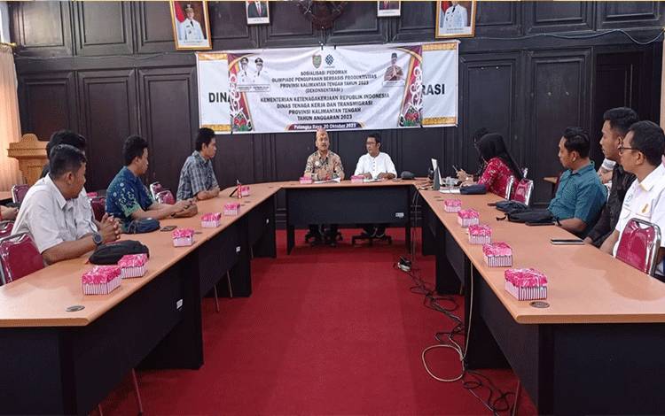 Disnakertrans Kalteng Sosialisasikan Pengupahan Berbasis Produktivitas
