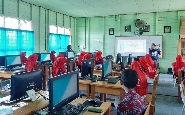 Banyak Potensi di SMAN 3 Buntok, Guru Minta Diadakan Kegiatan Kebahasaan