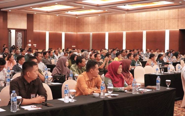 Suhaemi Minta Pemda Bersinergi Bangun Desa