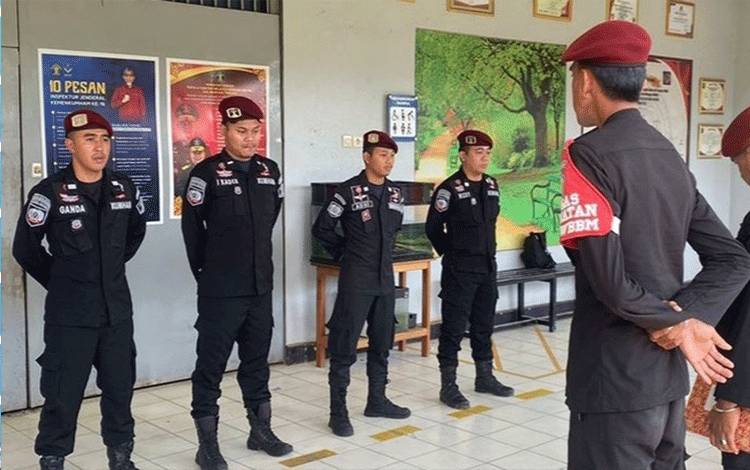 Tingkatkan Kewaspadaan, KPR Rutan Kapuas Berikan Penguatan kepada Regu Pengamanan?