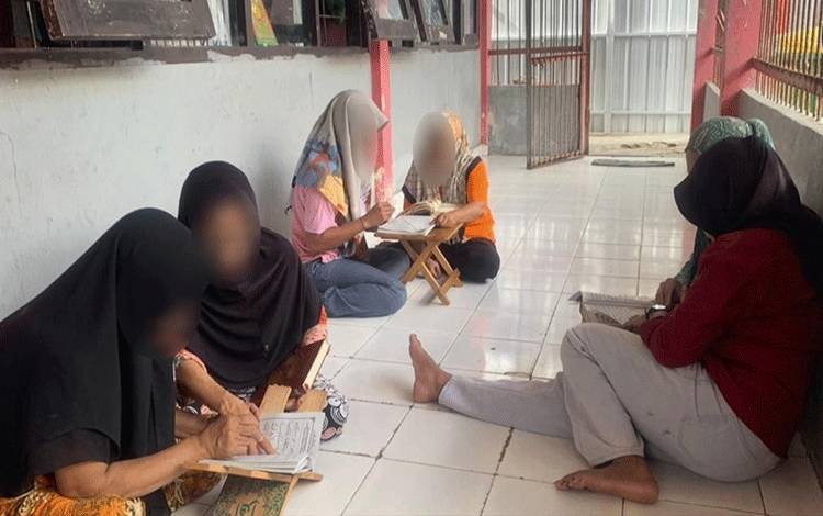 WBP Perempuan Rutan Kapuas Rutin Ikuti Kegiatan Belajar Mengaji
