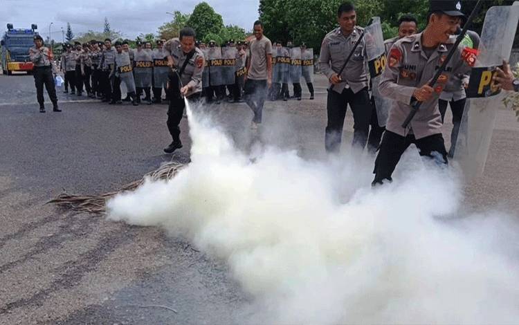 Polres Lamandau Gelar Latihan Sispamkota