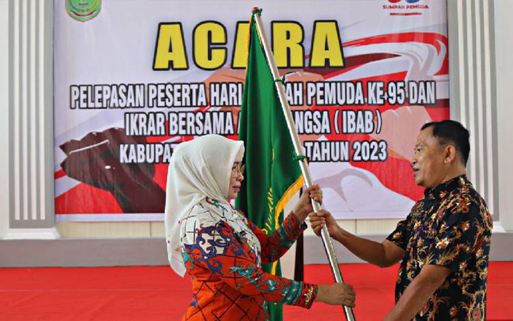 Pj Bupati Pulang Pisau Lepas Peserta Ikarar Bersama Anak Bangsa